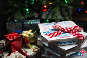 ide-contoh-campaign-natal-dan-tahun-baru-dominos-pizza-dipstrategy-email-marketing-agency